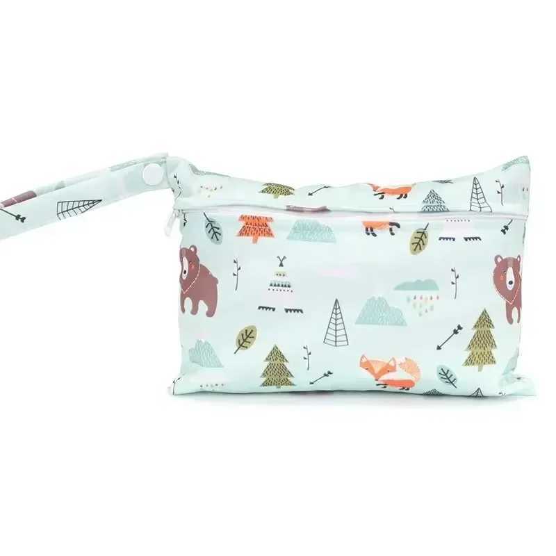 Large capacity baby diaper bag with zipper pocket and cute cartoon pattern baby accessories waterproof bag W240812
