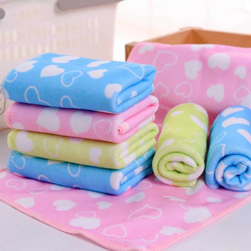 Cute baby cartoon animal heart-shaped printed bath towel newborn bath handle baby item absorbent dry swimsuit cotton towelW240810