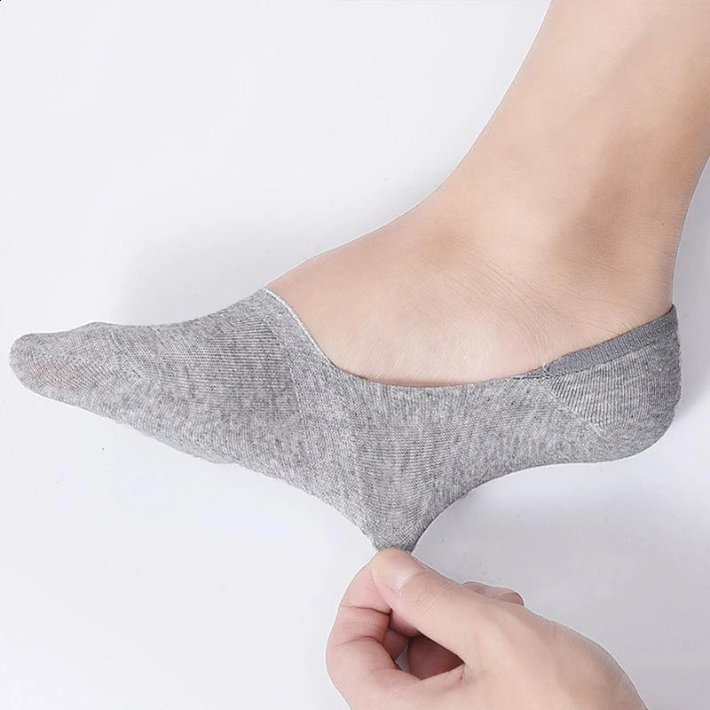 5 Pairs Plus Size Boat Socks for Men - Non-Slip, Invisible, Summer Cotton, Black Sporty Meias