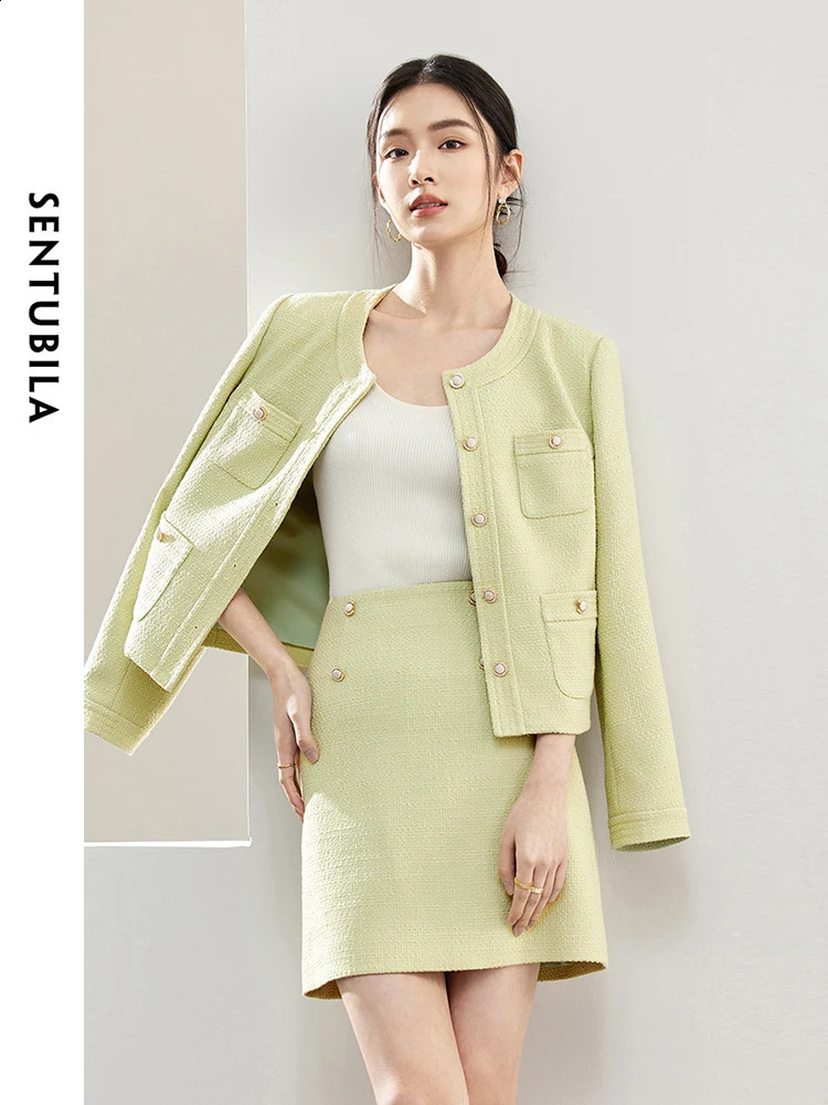 SENTUBILA Cropped Tweed Jackets for Women Spring Autumn Elegant Round Neck Female Long Sleeve Straight Outerwear 141W53349 240812