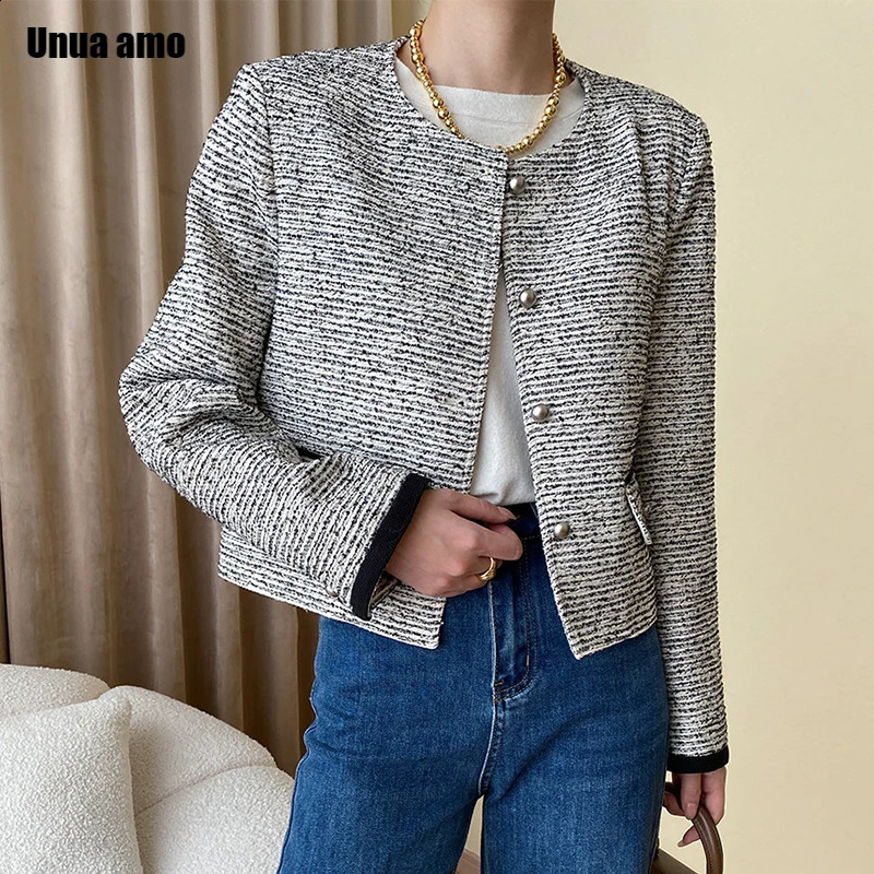 Long Sleeved Elegant Short Tweed Coat Women Spring Autumn Trend Classic O-neck Single Breasted Wool Blend Jackets 240812