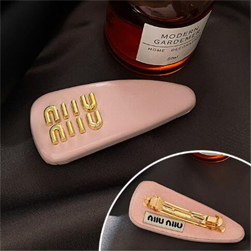 Morandi Candy Color Hair Clips Hair Pins Charm Leather Letter Hairpins Hairclips women Girls Spring Hair Clips Side hairpin Luxury Hair Jewelry