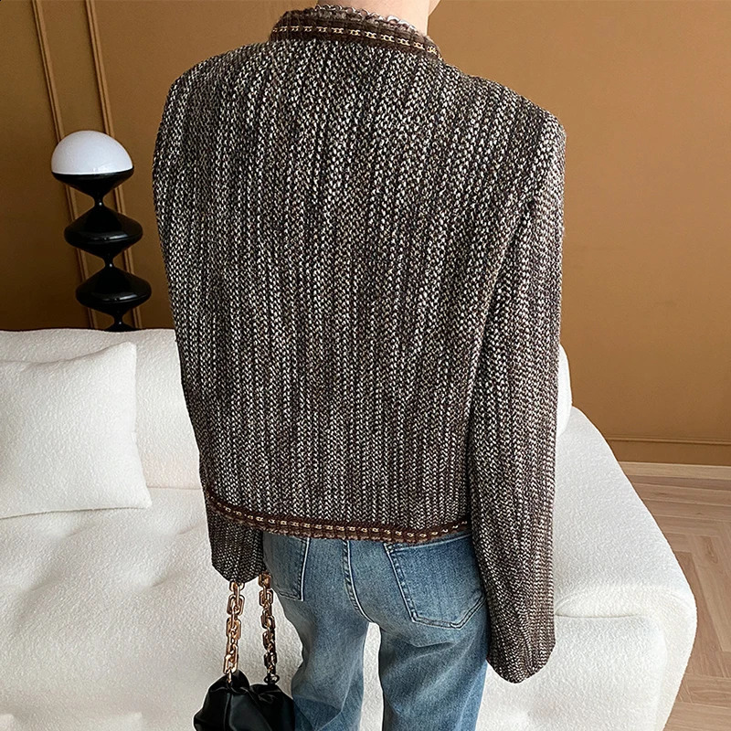 Contrast Woven Tweed Jacket Women Spring Autumn Trend Classic O-neck Single Breasted Elegant Cropped Wool Blend Coats 240812