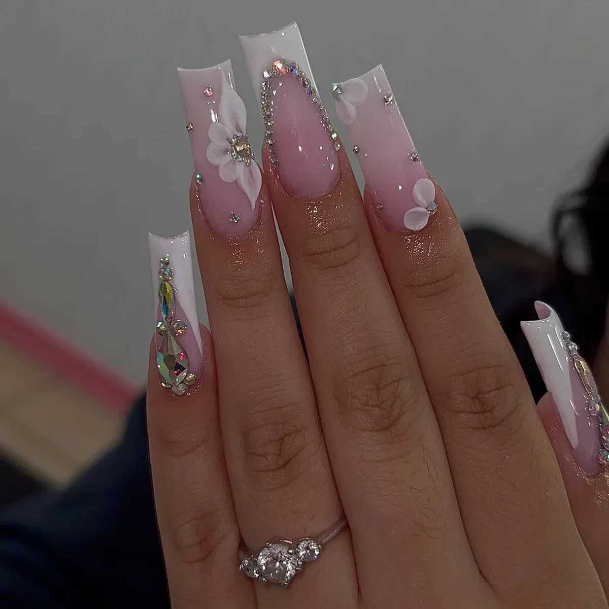 24 pieces of long ballet dancer fake nails pressed on nails snake shaped flowers and rhinestone French fake nails wearable white nail tips W240810