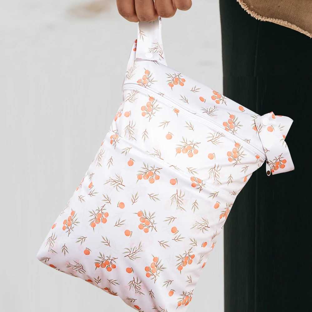 HappyFluent 30 * 40cm 2 Zipper Pocket Wet/Dry Urine Bag Handcart and Baby Bed Hangable Waterproof Reusable Mummy Travel Bag W240812