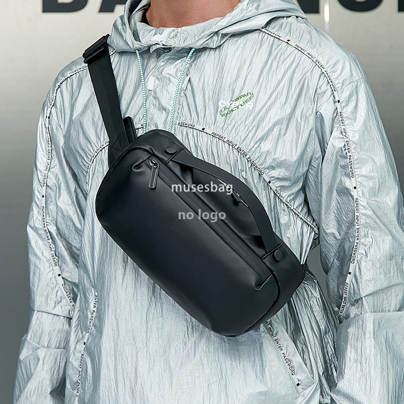 New fashion brand chest bag men's backpack commuting waterproof crossbody bag Fashion waist pack shoulder bag casual messenger bag backpack