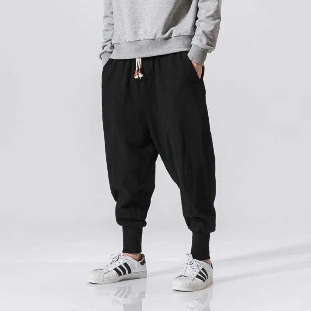 Cotton Linen Harem Pants Men Streetwear Joggers New Baggy Drop-crotch Pants Casual Trousers Men SweatpantsXJ240813