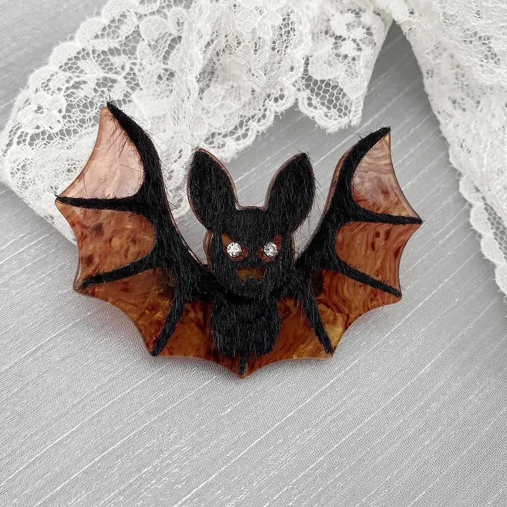 Pins Brooches Handmade Safety Pin Customization Halloween Bat Hedgehog Chest Bag Collar Cartoon Animal Badge Jewelry Gift H240813