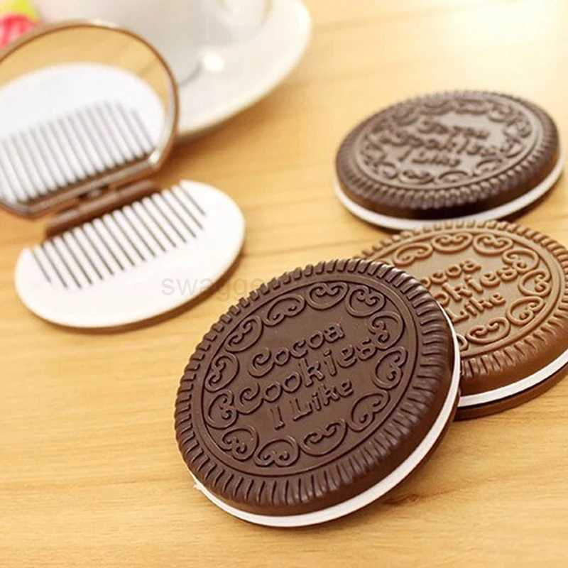 Portable Mini Pocket Mirror With Comb Brown Cute Chocolate Cookie Shaped Design Mirror Makeup Chocolate Folding Comb Makeup GiftXJ240813