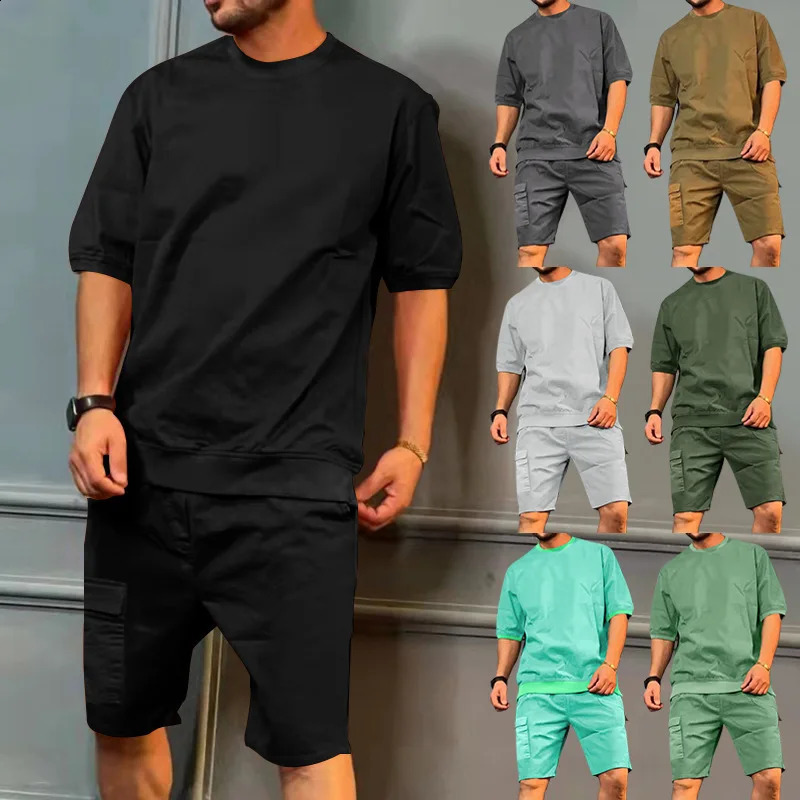 Summer Men Plus-size Casual Short-sleeved T-shirt Shorts Two-piece Set Solid Color Loose Round Neck Top Fifth Pants Jogging suit 240813