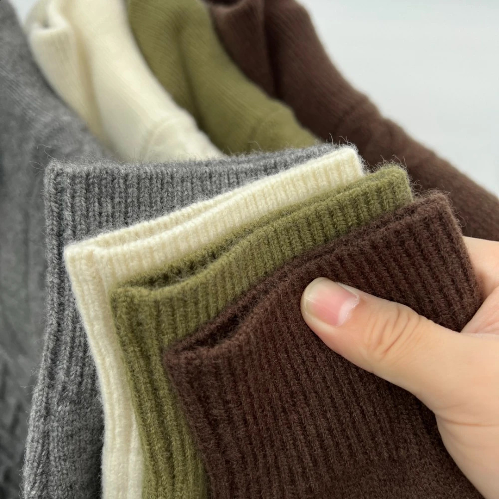 Mens Half Zipper Wool Sweater AutumnWinter Style Casual Fashion Thick Solid Color High Collar Knitted Pulling Flower 240812