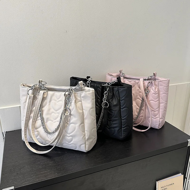 Peach Heart Chain Canvas Bag Women 2024 Fashion Sweet and Cute Tote Student Class Large Capacity 240812