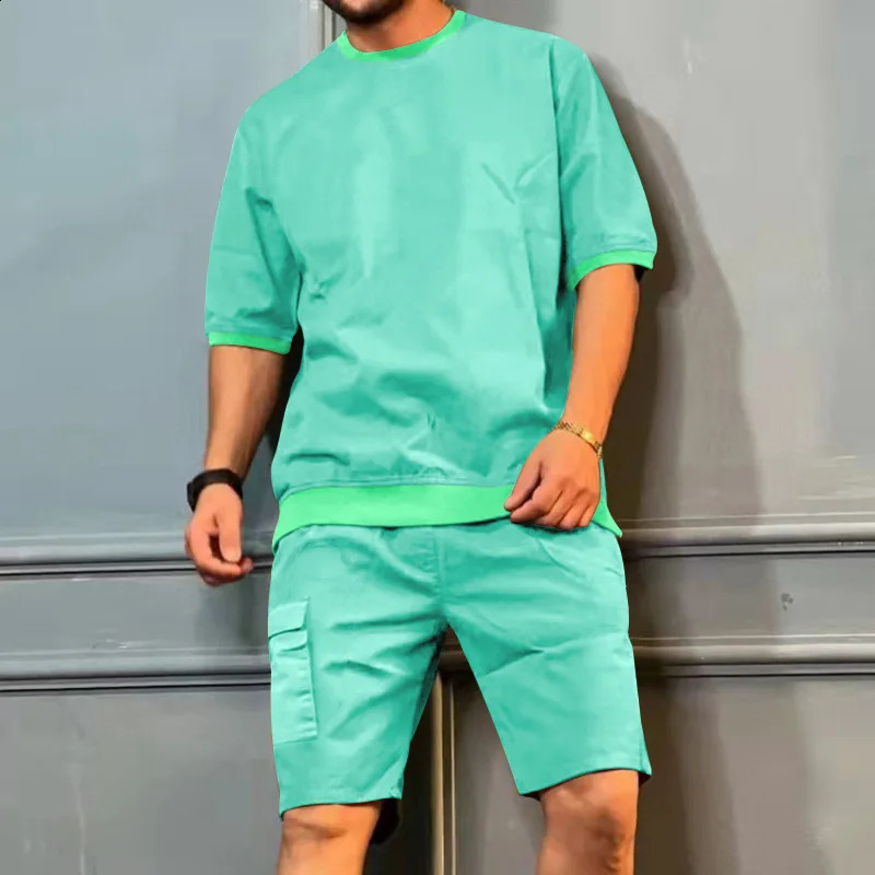 Summer Men Plus-size Casual Short-sleeved T-shirt Shorts Two-piece Set Solid Color Loose Round Neck Top Fifth Pants Jogging suit 240813