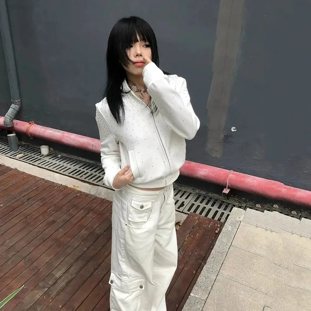 Womens White Zip Sweatshirt Cardigan Fashion Diamonds Jacket High Waist Hoodies Coats Long Sleeve Female Casual Crop Tops 240812