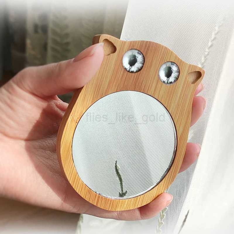 Pure wooden makeup mirror cute round handheld mirror portable pocket makeup mirror suitable for small mirrors in female student dormitories W240813