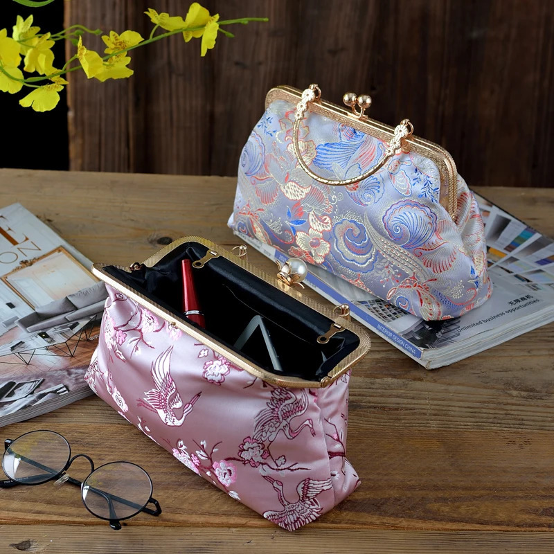 Womens Bag Polyester Evening Bag Lace Embroidery Plant Solid Color Wedding Bag Party Event/Party 240812