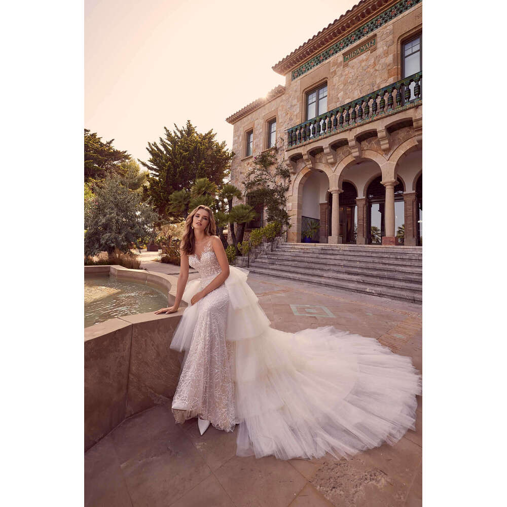 Castle Sheath Gown Wedding Dresses Crystals Lace Sweep Train Bridal Gowns Big Vestidos De Novia Custom Size Colour