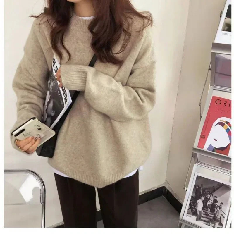 AutumnWinter Loose Knitted Womens Small Size Outcoat with Thick Collar ForestKorean Top 240812