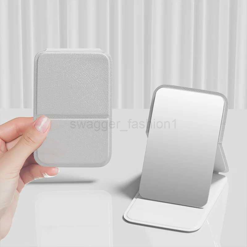 Small mirror for women to carry around simple handheld dormitory desktop standing super mini student portable folding makeupXJ240813