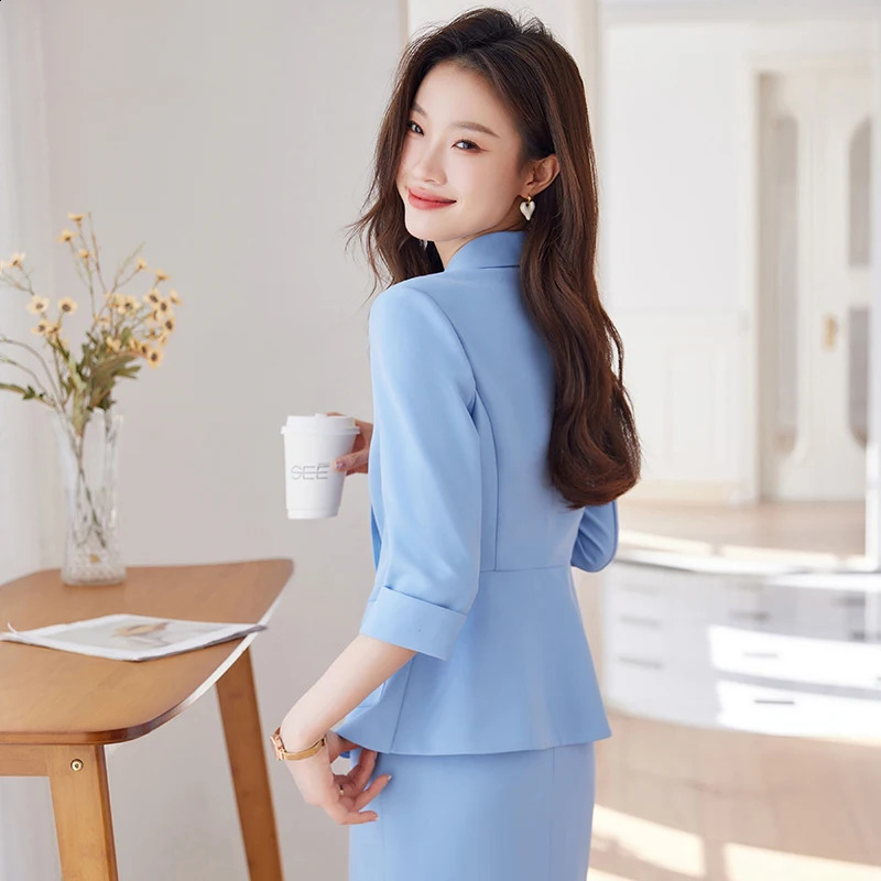 Naviu Office womens tight fitting French twopiece set half sleeved single chest short jackettight 2piece 240812
