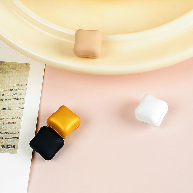 Headscarf fixed square magnetic buckle collar clip magnetic suction buckle brooch silk scarf anti glare magnetic buckle
