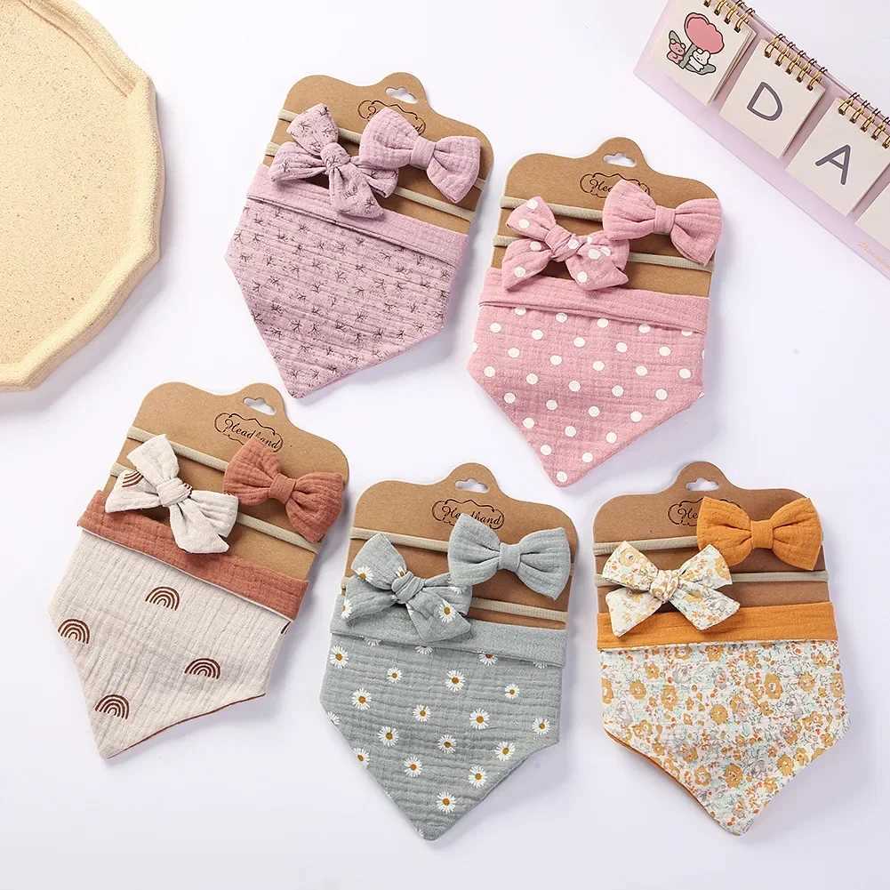 Bibs Burp Cloths 3Pcs/Set Muslin Cotton Baby Bib Newborn Bows Headband Triangle Print Saliva Towel Infant Boy Girl Feeding Burp Cloth Shower GiftL4812