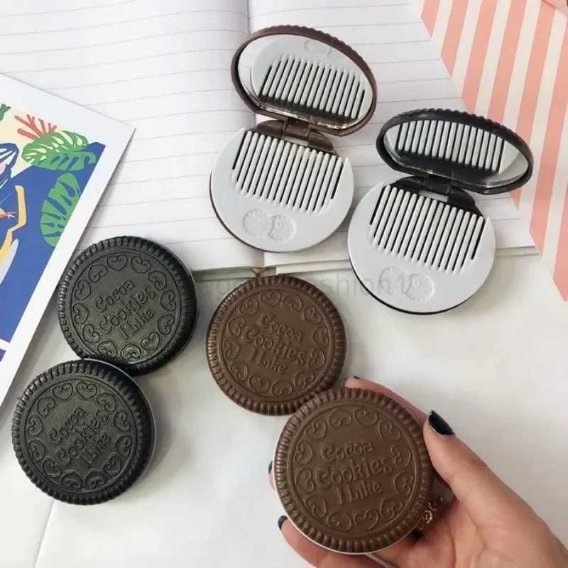Chocolate Biscuit Round Folding Make Up Mirror Ins Kawai Outside Pocket Mirrors Women Small Cocoa Mirror with Combs Black CoffeeXJ240813