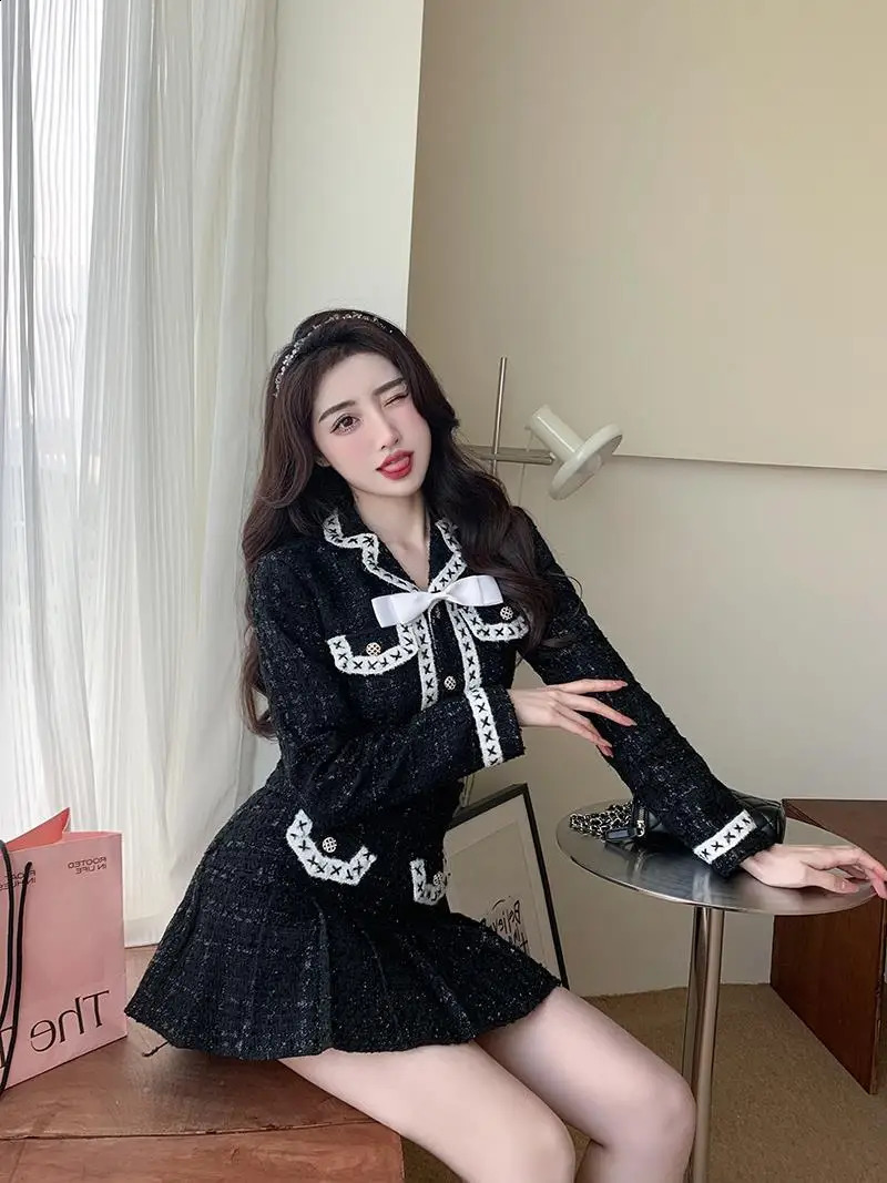 Trendy Small Fragrance Two Piece Set Womens Black SpringSummer Short CoatMini Tight Elegant and Unique 240812