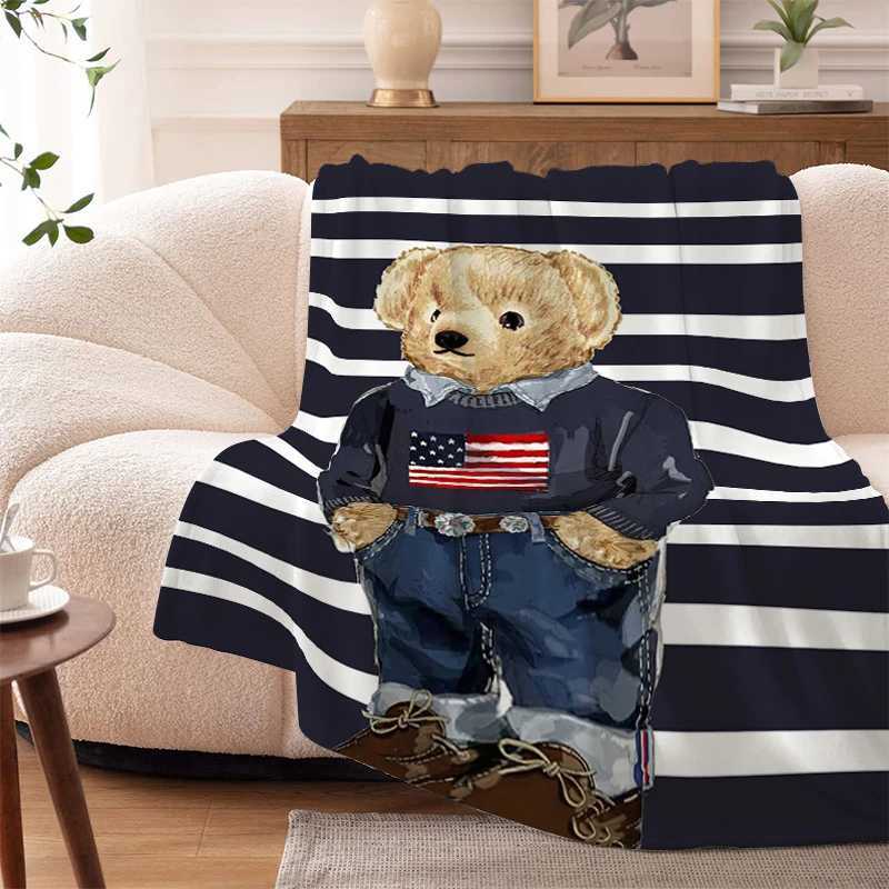 Blankets Bed blanket for winter warmth P-Polos bear cool knee wool camping nap flannel soft blanket large ultra-fine fiber bed T240813