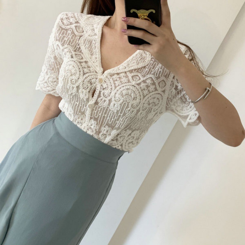 Korean embroiderycrochet flower bloom, lace top women s summer hollowed out small lapel short sleeved shirt trend