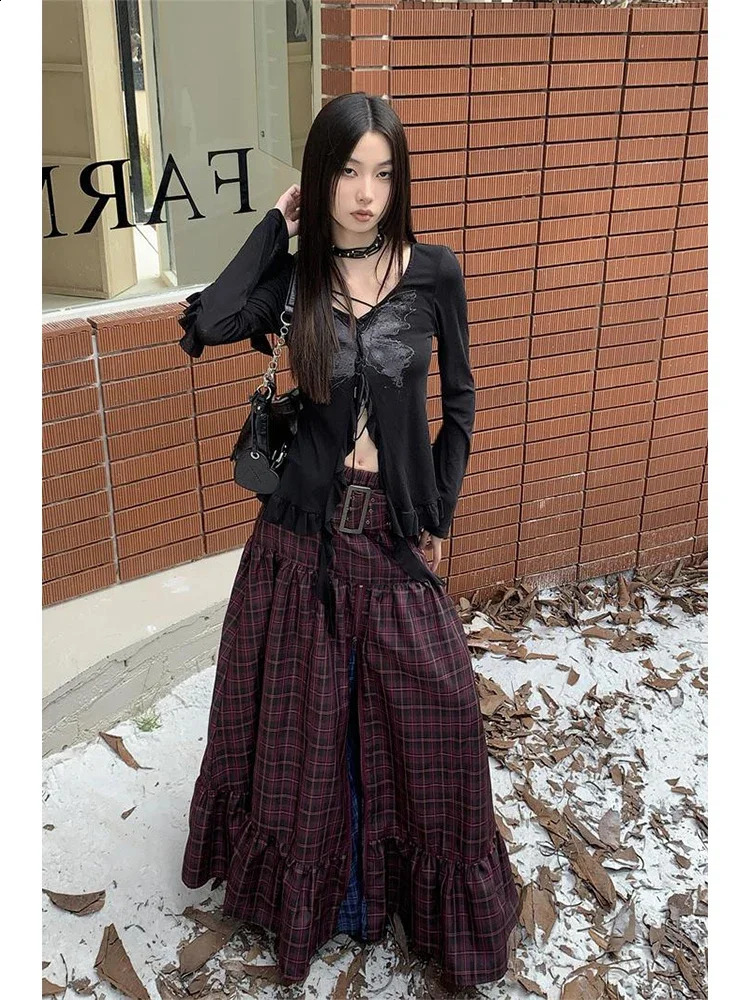 Womens Plaid A-line Long Skirt Vintage Y2k Skirt Harajuku Korean Streetwear Fashion A-line Skirts Emo 2000s Trashy Clothes 240812