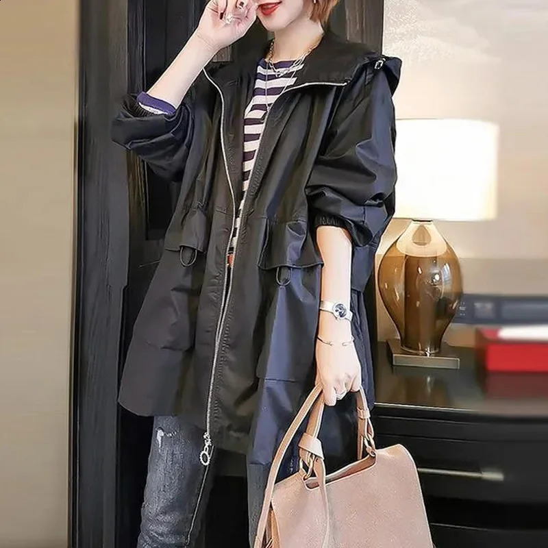 Spring and Autumn Fashion Trend Simple Commuting Loose Relaxed Solid Oversize Versatile Womens Hooded Windbreaker Coat 240813