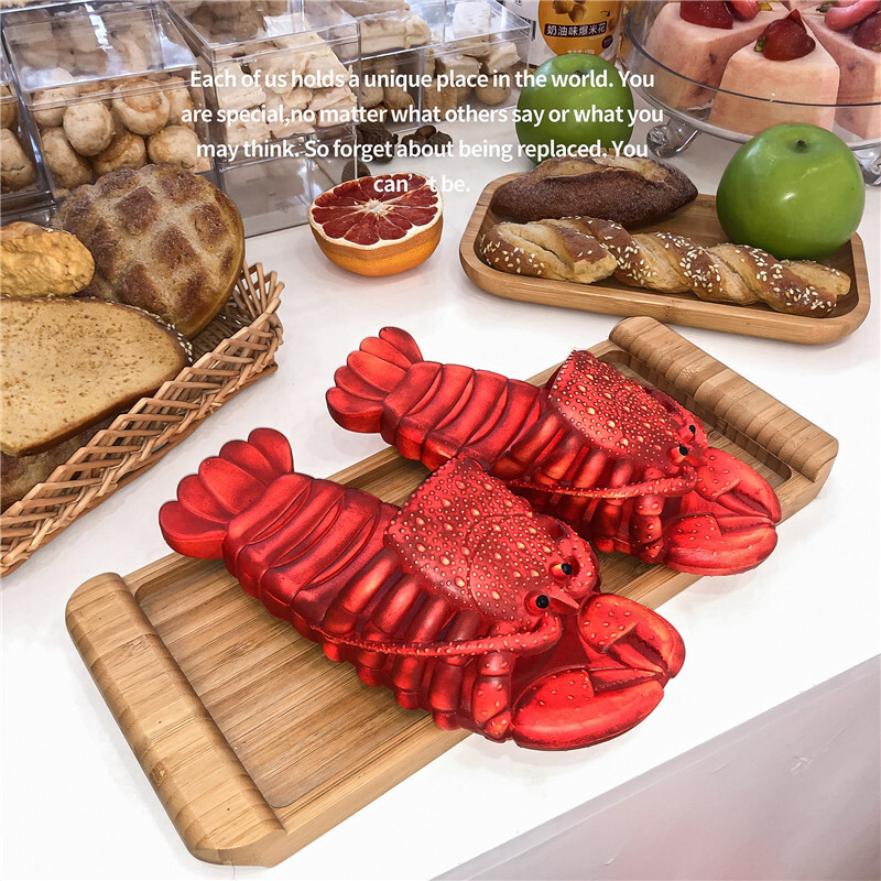 Designer men's and women's new crayfish beach creative slippers, cute first-line slippers, personalized funny slippers