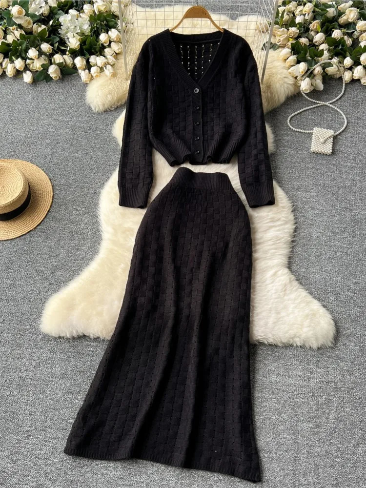 Autumn Hollow Grid Vneck Knitted Skiing Suit Versatile Long Sleeve Open Sweater Womens Midi Two Piece Set 240809