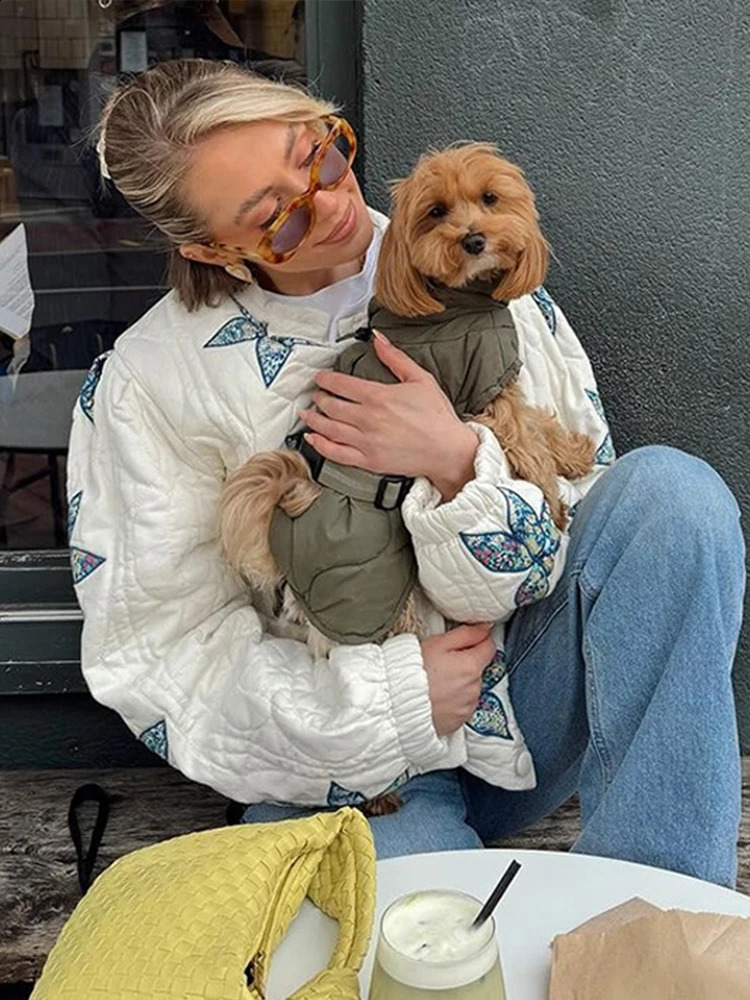 Fashion Star Floral Print Quilted Bomber Jacket For Women Elegant O-neck Long Sleeve Cotton Coat 2024 Autumn Lady Chic Outerwear 240809