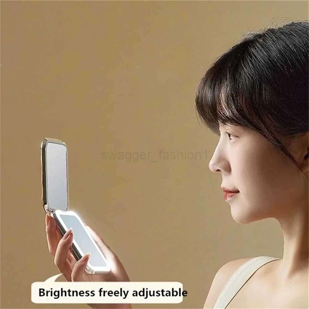 Led Make-Up Mirror Student Dormitory With Lights Folding Mirrors Desktop Handheld Mirror Female Portable Carry-On Travel CosmetcXJ240813