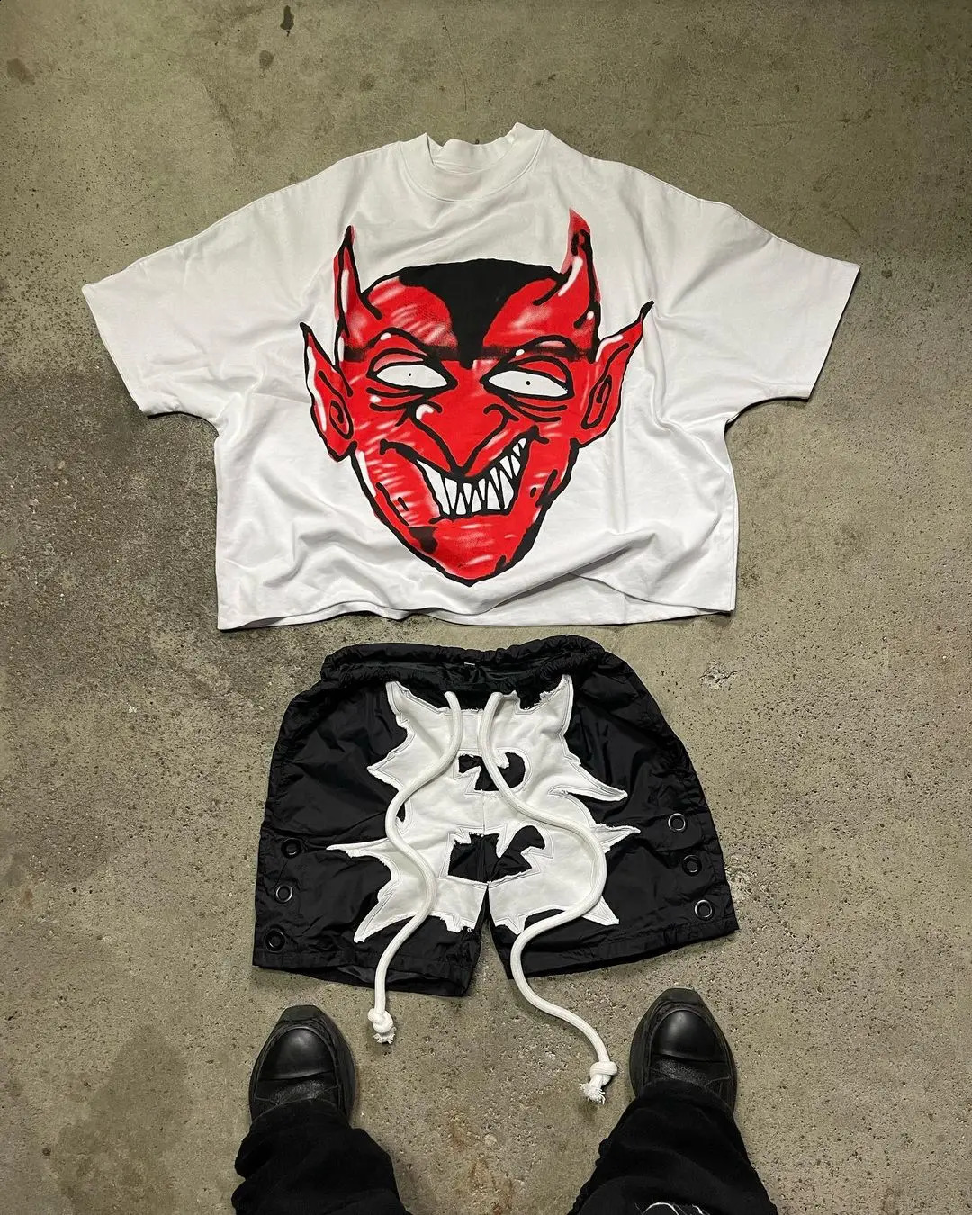 Harajuku cartoon demon graphic t-shirt printed with oversized Gothic street couple graphic y2k top Gothic mens clothing240812