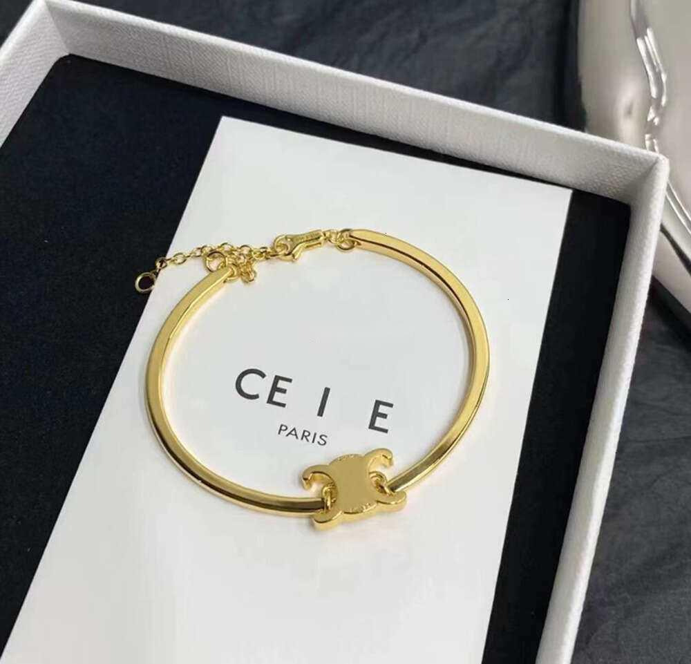 Charm Bracelets Designer Bracelet Women Luxury Bracelets Charms Jewelry Classic Patterns Casual Party Holiday Gifts GOOD