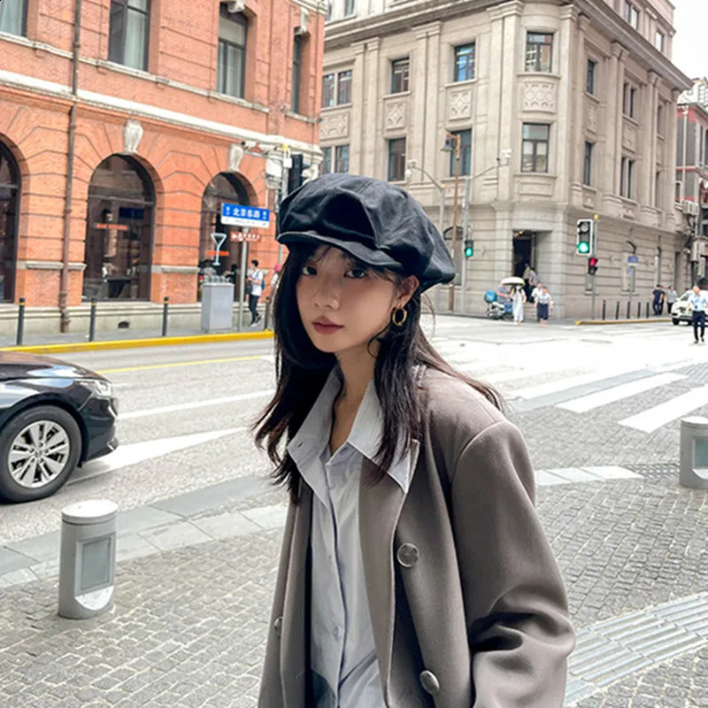 Big Solid Color Beret Octagonal Caps For Women Men French Lazy Street Artist Painter Hats Cotton Short Eaves Pleats Baseball Cap 240805