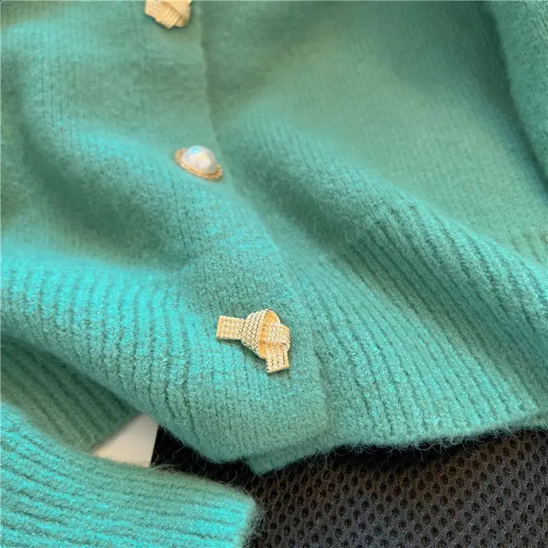 Knitted Cardigan womens Autumn Winter Korean Loose Solid Color Round Neck Sweater Coat Fashion Elegant Cardigans 240813