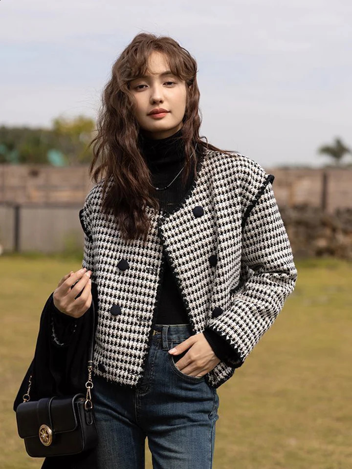Zoki Vintage Plaid Tweed Jacket Women French Elegant O Neck Coat Casual All Match Streetwear Retro Female Long Sleeve Outwear 240812