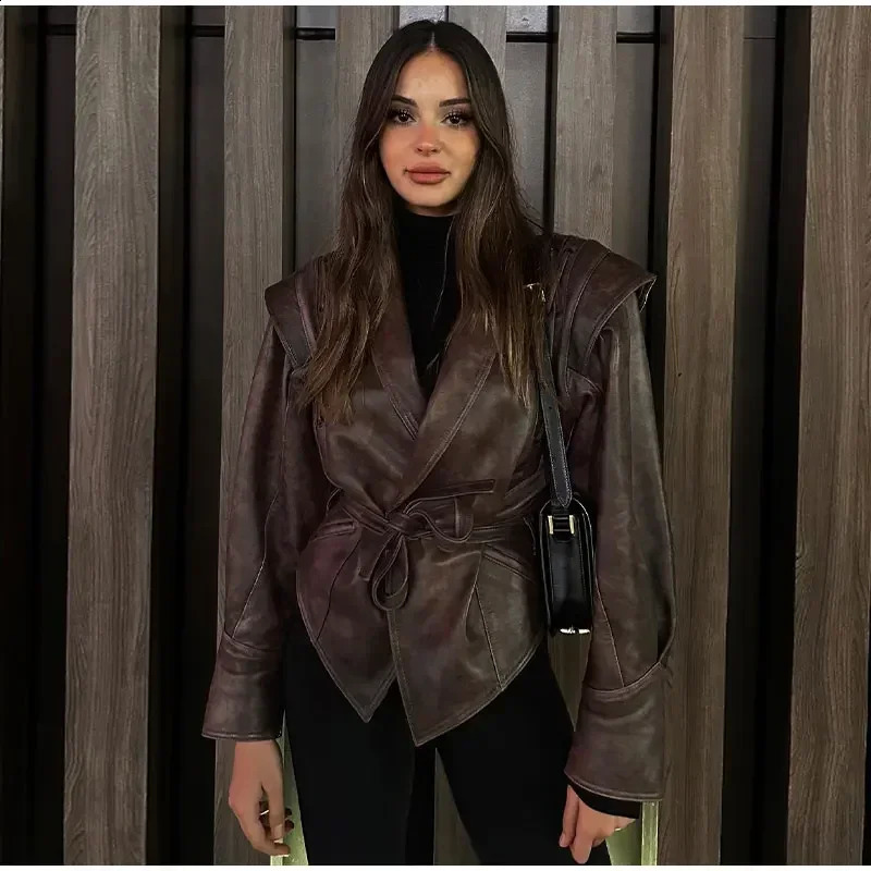 Autumn Winter Faux Leather Jacket Women Fashion Vintage V Neck Female Pu Coat 2024 Elegant High Street Casual Ladies Outwear 240813