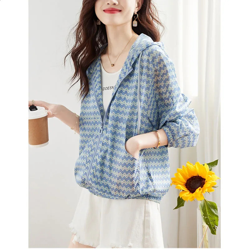 Womens Summer Fashion Casual Loose Lightweight Breathable Printed Hooded Drawstring Long Sleeved Sun Protection Coats 240812