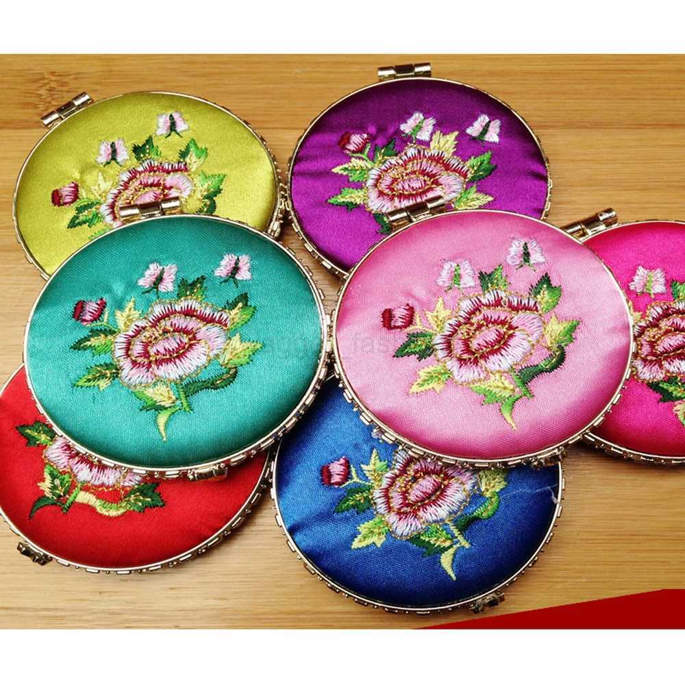 Pocket Novelty Christmas Gift Chinese Traditional Silk Embroidered Makeup MirrorXJ240813