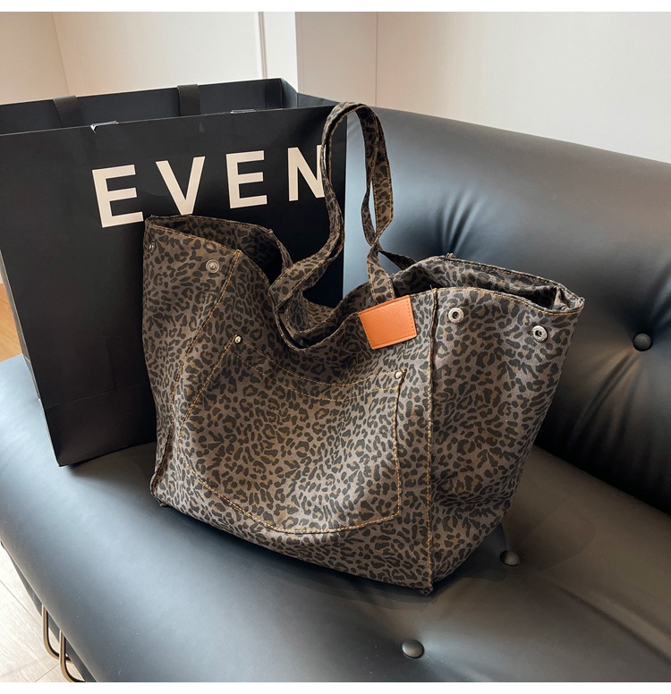 Leopard Design 2024 Korean Fashion Shopper Big Shopping Bags for Women Lady Shoulder Large Capacity Bag Girl Handbag