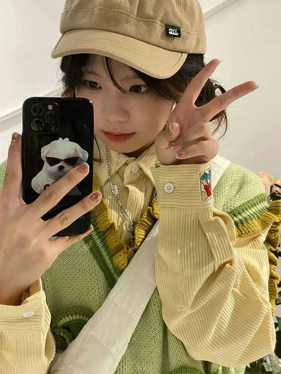 Sweater Vests Women Fall Preppy Style Baggy V-neck Sleeveless Heart-decoration Knitted Clothes Sweet Kawaii Schoolgirls 240812