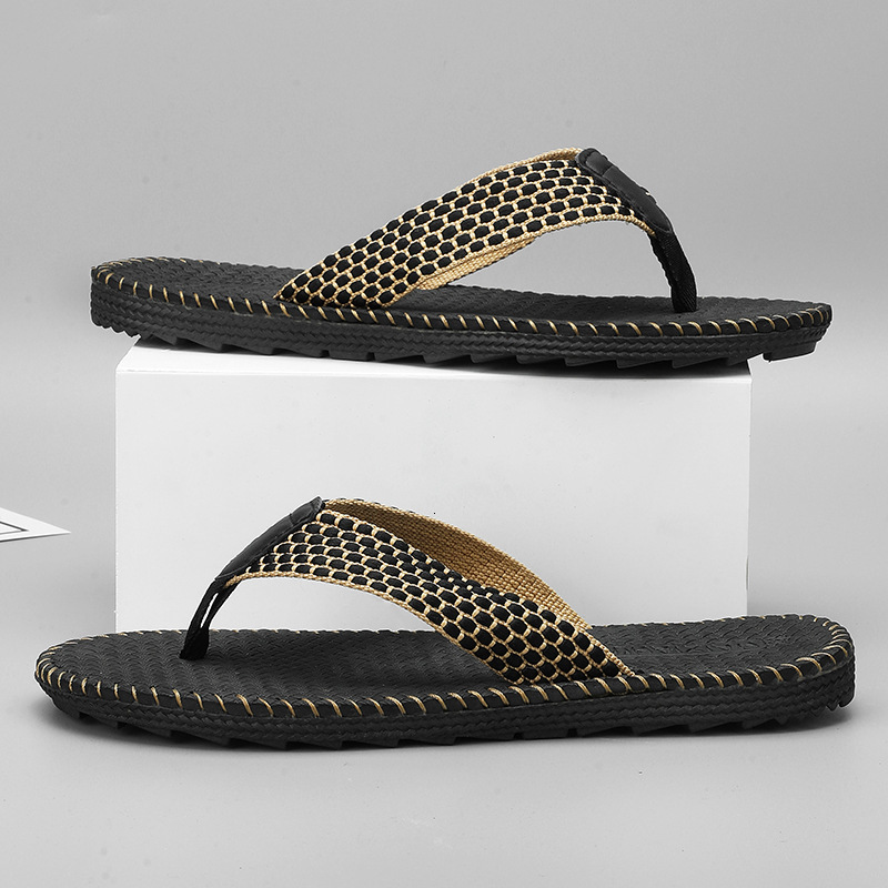Designer's new Flip men's flip flops outdoor casual sandals indoor shower slippers