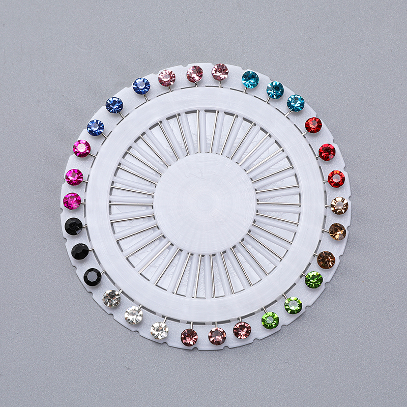 Diamond studded brooch fixed buckle anti glare decoration