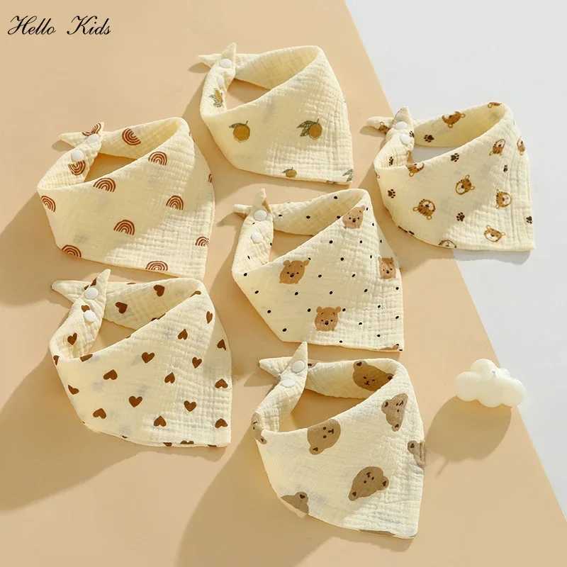 Bibs Burp Cloths Baby Triangle Bibs Pure Cotton Saliva Towel for Newborn Bandana Scarf Cute Cartoon Bear Print Infant Feeding Burp ClothL4812