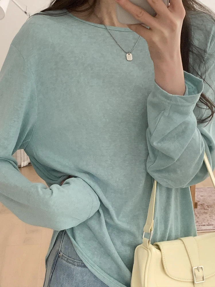 ULXH Korean Fashion Solid Womens Tshirt Casual Oneck Long sleeved Loose Top AutumnWinter 240812